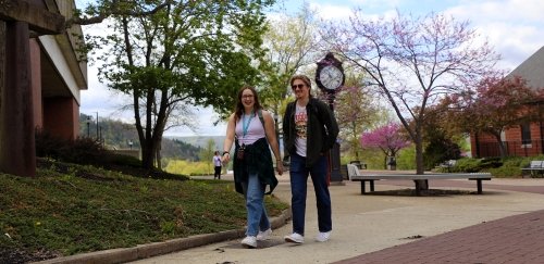 South Hall Mall is the center of Mansfield's campus, a popular spot for impromptu student activities anchored by — you guessed it — South Hall and Manser Dining Hall. Pass through here on your way to class, hang out with friends, or grab lunch to go.