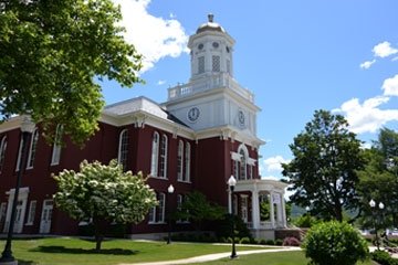 Carver Hall on the campus of CU-Bloomsburg during the summer.