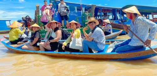 Commonwealth University students study abroad international in Vietnam