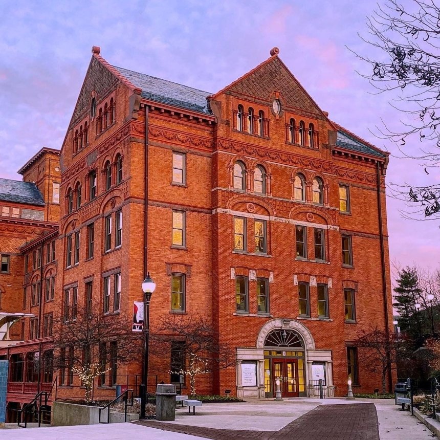 North Hall Library at the Mansfield Campus