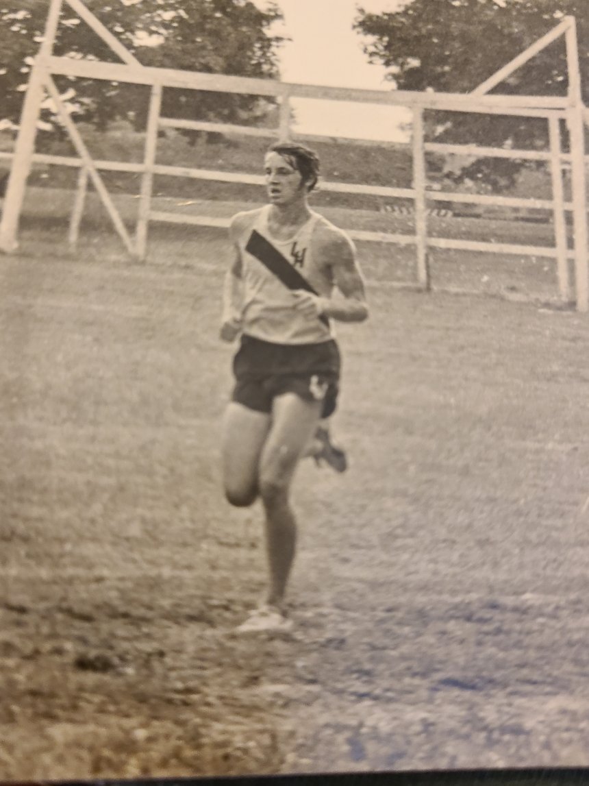 An older picture of Norm running. 